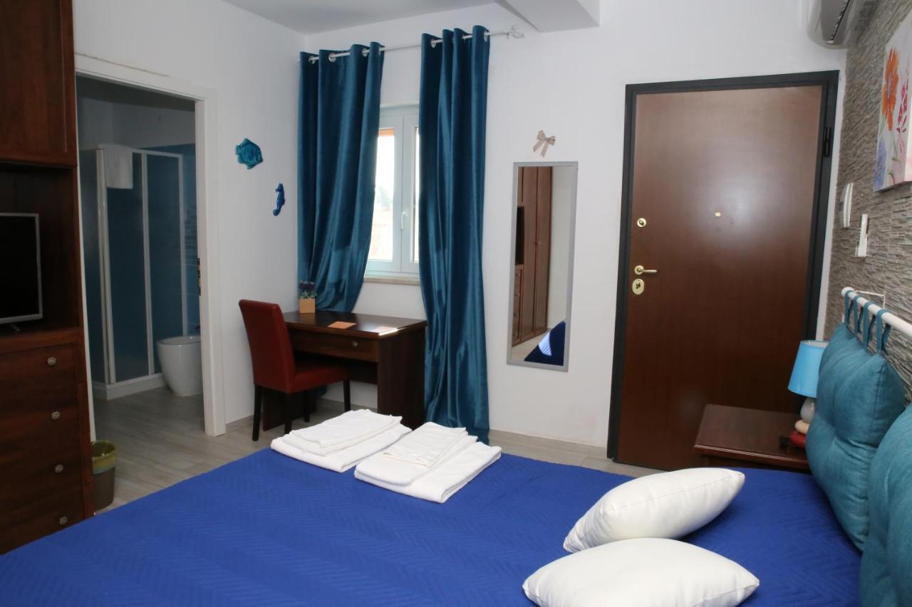 Mabell Guest House Civitavecchia Esterno foto